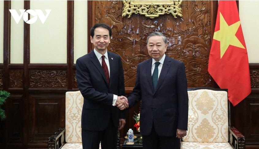 Party and State leader hosts new Chinese Ambassador